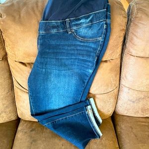 Size XXL women’s maternity capris